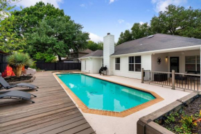 High End Design Home with Pool & Hot Tub Gameroom